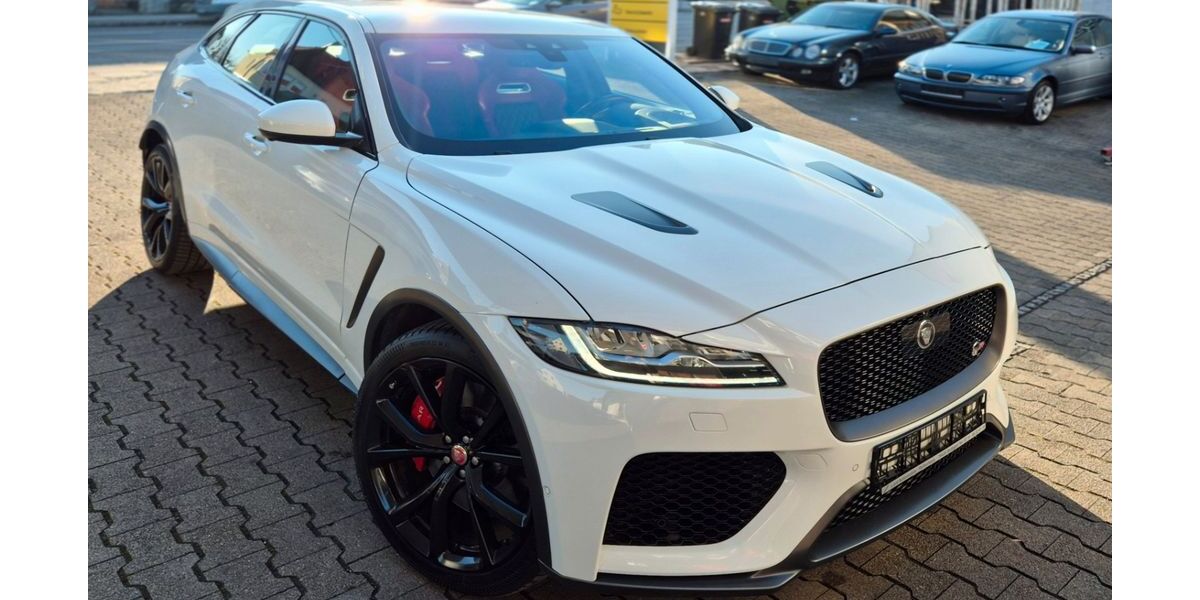 Jaguar F-Pace 97.388 km 39.750 &euro; Stuttgart 70435