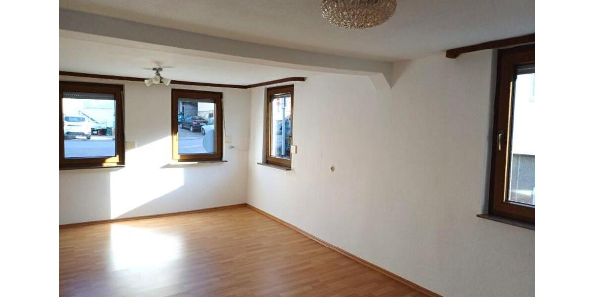 Doppelhaushälfte Filderstadt - 4.5 Zimmer, 110 m&sup2;, 1.190&euro; | Angebot:25623723
