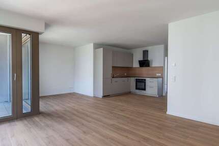 Wohnung Stuttgart - 4 Zimmer, 93 m&sup2;, 1.980&euro; | Angebot:26400940