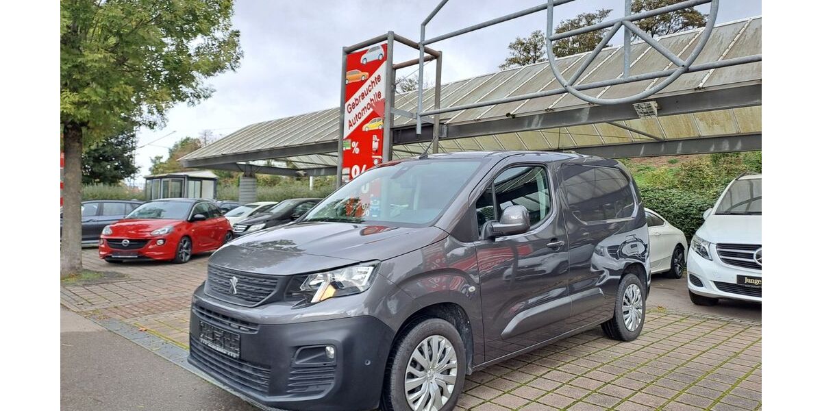 Peugeot Partner 86.000 km 13.450 € Esslingen 73730