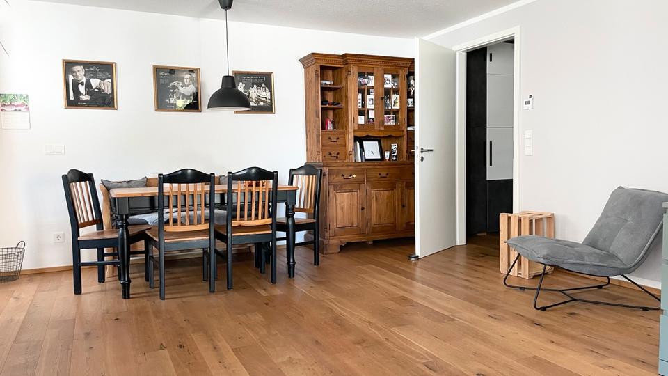 Etagenwohnung Waldenbuch - 2.5 Zimmer, 77 m&sup2;, 349.000&euro; | Angebot:26876361