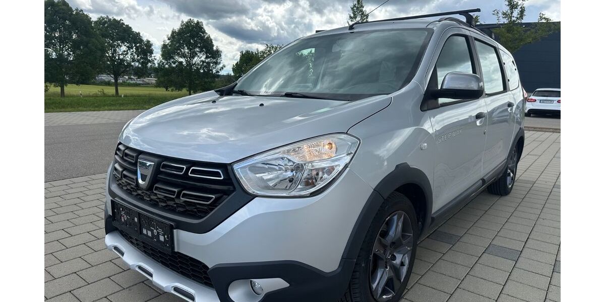 Dacia Lodgy 79.574 km 9.499 &euro; Schönaich 71101