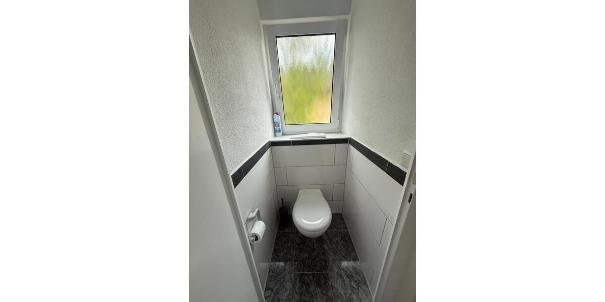 Dachgeschoßwohnung Ludwigsburg Eglosheim - 3 Zimmer, 48 m&sup2;, 890&euro; | Angebot:26574199