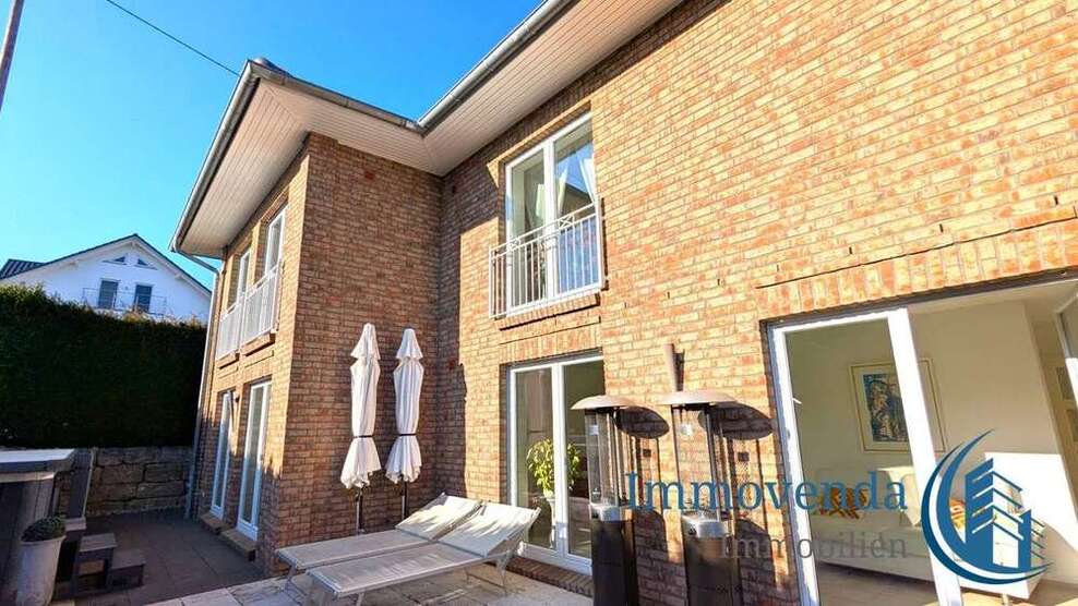 Haus zum Kaufen in Bad Boll 1.690.000 € 285.53 m²