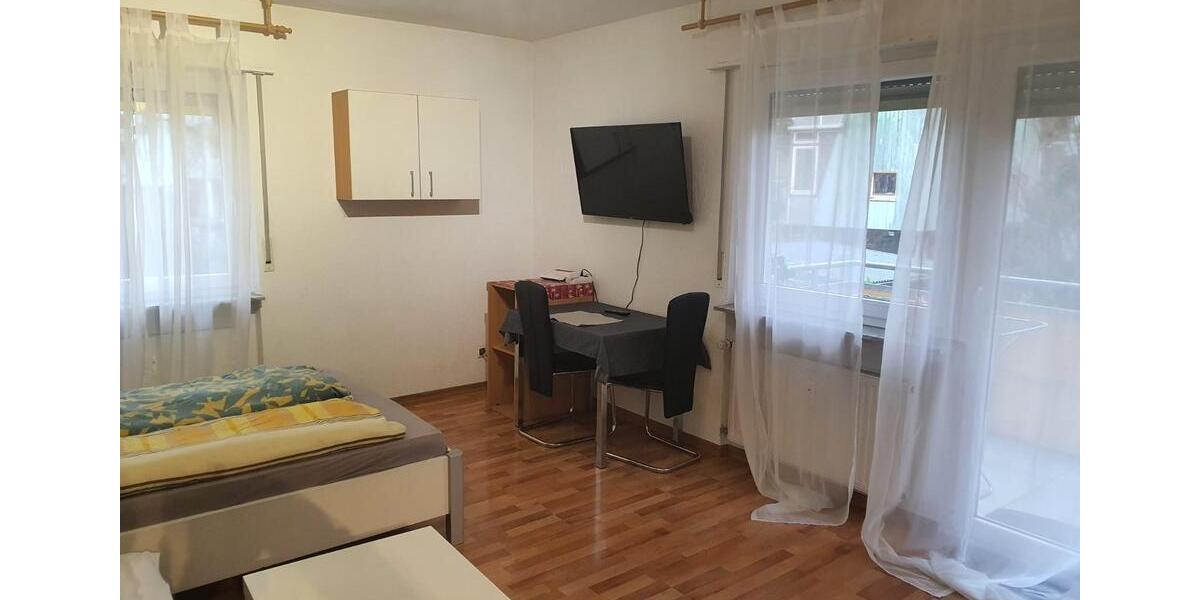 Etagenwohnung Stuttgart Feuerbach - 1.5 Zimmer, 40 m&sup2;, 899&euro; | Angebot:25286376