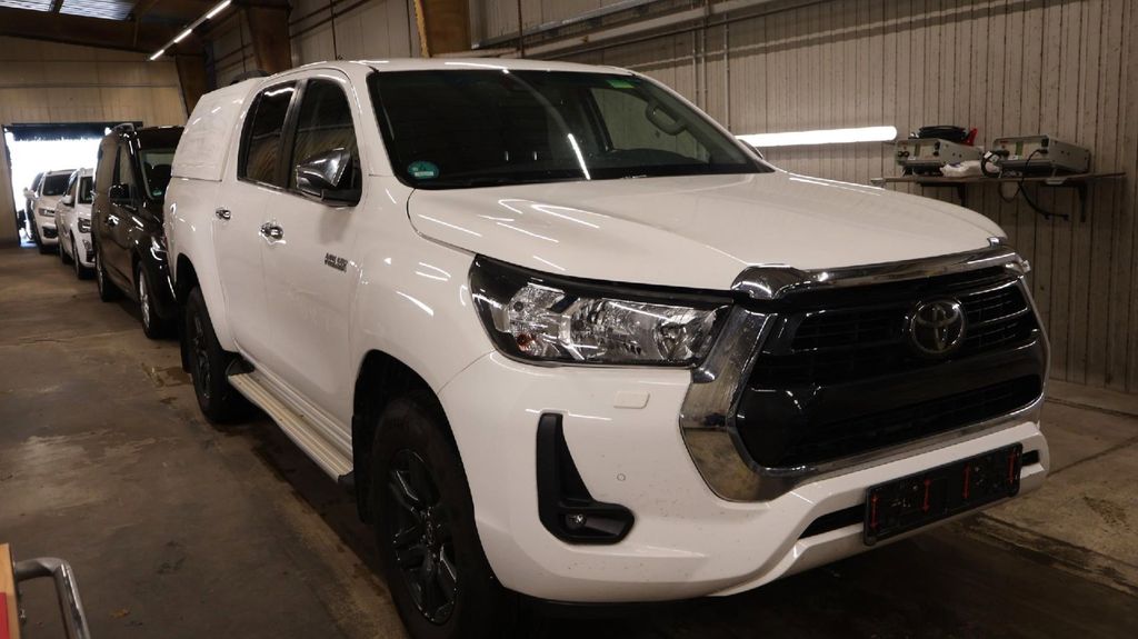 Toyota Hilux 159.000 km 32.999 &euro; Ditzingen 71254