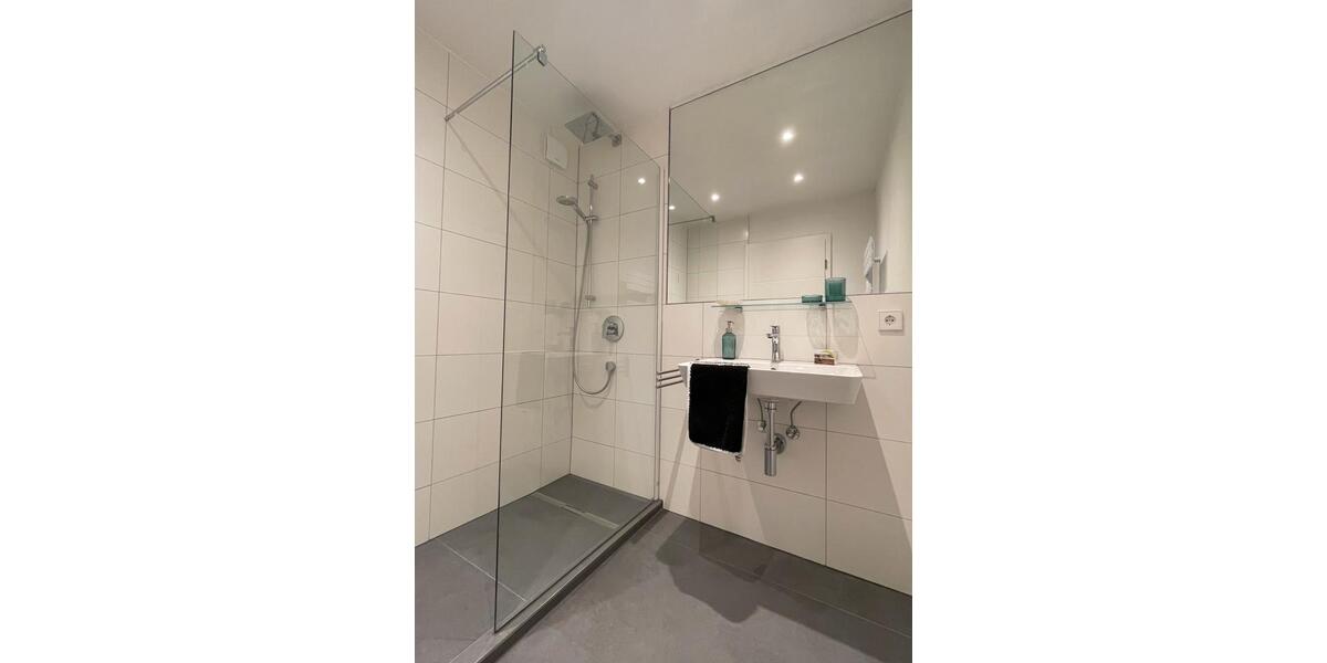 Etagenwohnung Stuttgart Degerloch - 2 Zimmer, 60 m&sup2;, 1.590&euro; | Angebot:26267558