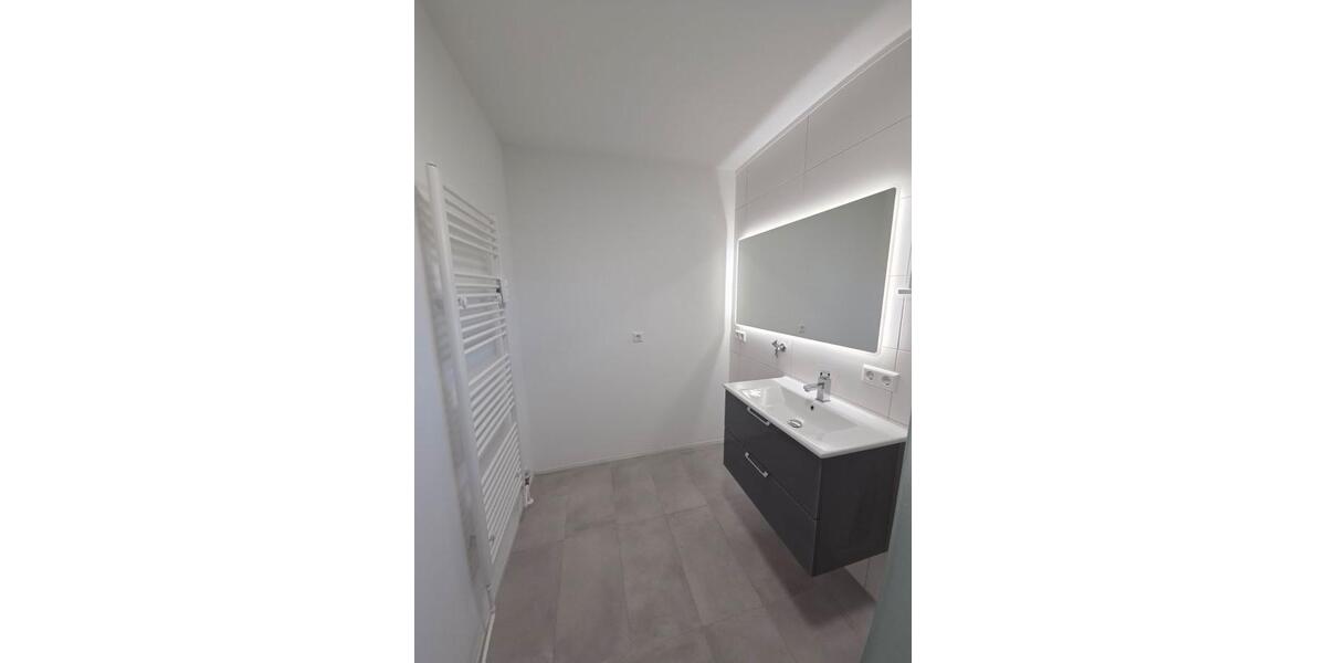 Provisionsfrei* KERNSANIERTE 2-Zimmer-Wohnung mit EBK, Westbalkon & ruhige Lage in Altbach - 2- Altbach | Angebot:26498459