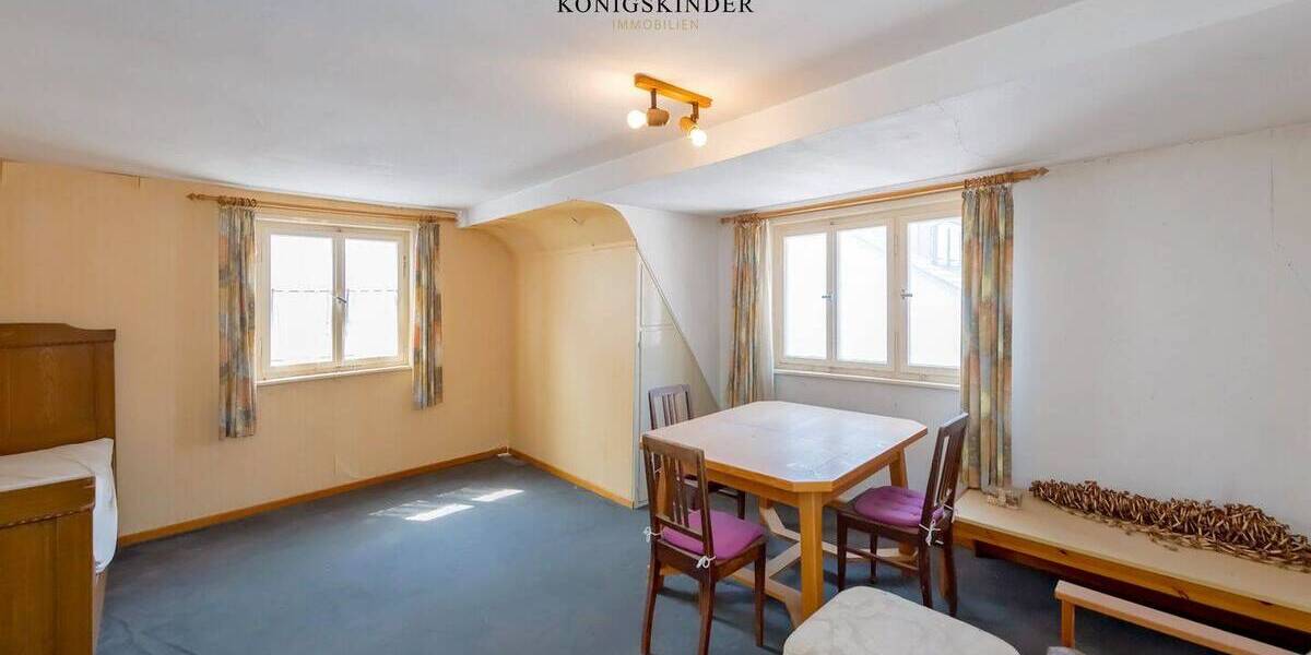 Einfamilienhaus Kernen im Remstal Stetten - 9 Zimmer, 300 m&sup2;, 349.000&euro; | Angebot:26188192