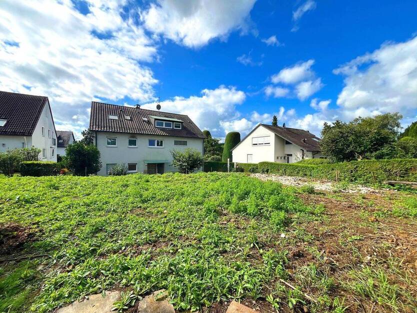 S-Schönberg: 2-3-Familienhaus mit viel Potenzial in bester Lage!***