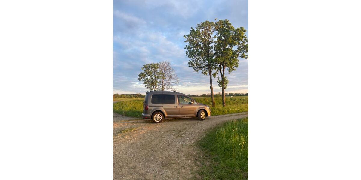 VW Caddy 152.000 km 14.500 € Tübingen 72072