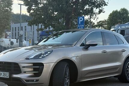 Porsche Macan 142.000 km 43.800 € Stuttgart 70327
