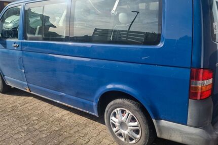 VW T5 Transporter 210.000 km 3.299 &euro; Weinstadt 71384