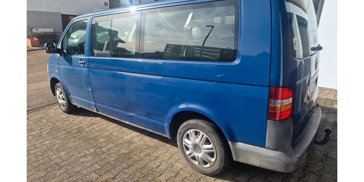 VW T5 Transporter 210.000 km 3.799 &euro; Weinstadt 71384