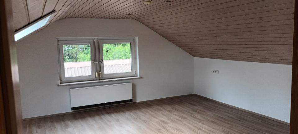 4-Zimmer-DG-Wohnung
