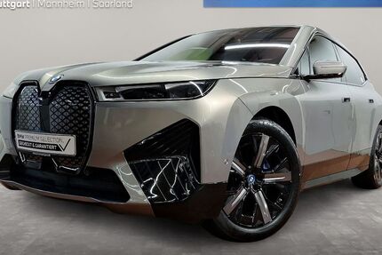 BMW iX 23.328 km 59.980 € Stuttgart 70569