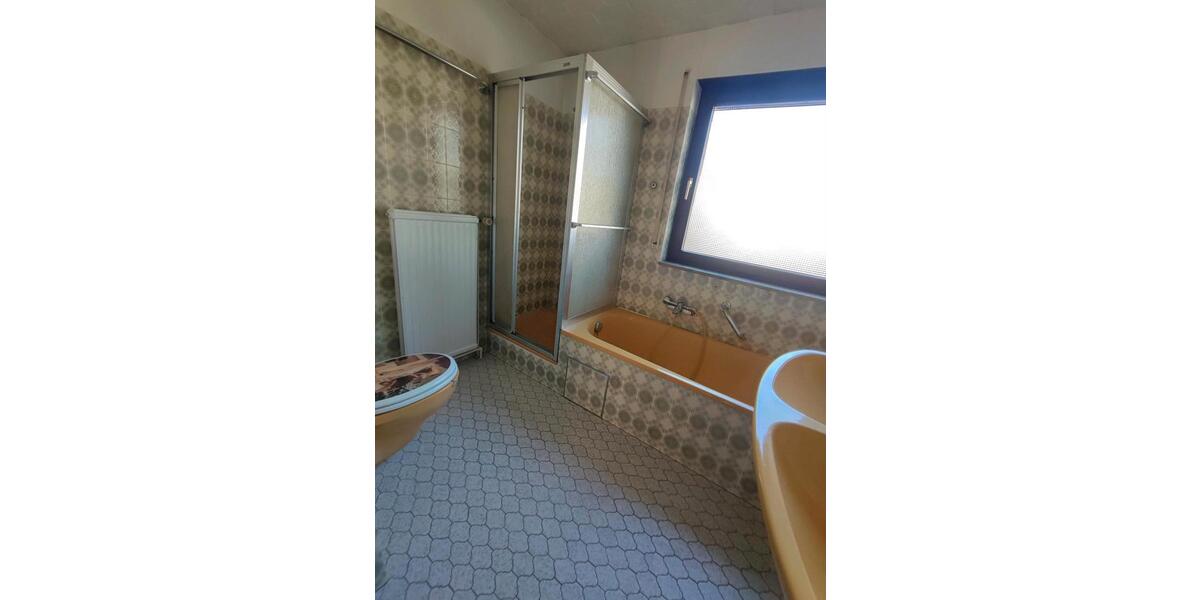 Doppelhaushälfte Leonberg - 6 Zimmer, 146 m&sup2;, 500.000&euro; | Angebot:27122748