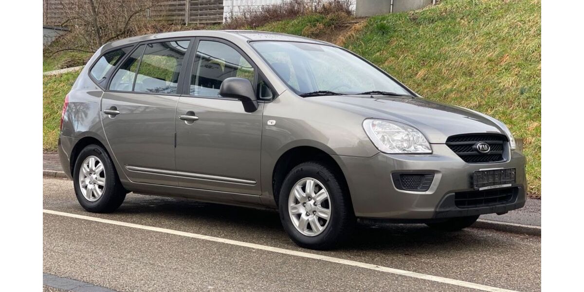 Kia Carens 150.000 km 3.900 &euro; Fellbach 70736