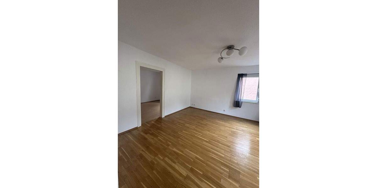 Doppelhaushälfte Stuttgart Vaihingen - 5 Zimmer, 128 m&sup2;, 1.750&euro; | Angebot:25168204