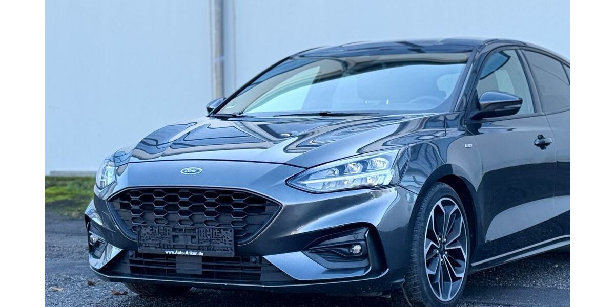Ford Focus 89.600 km 14.980 € Stuttgart 70374