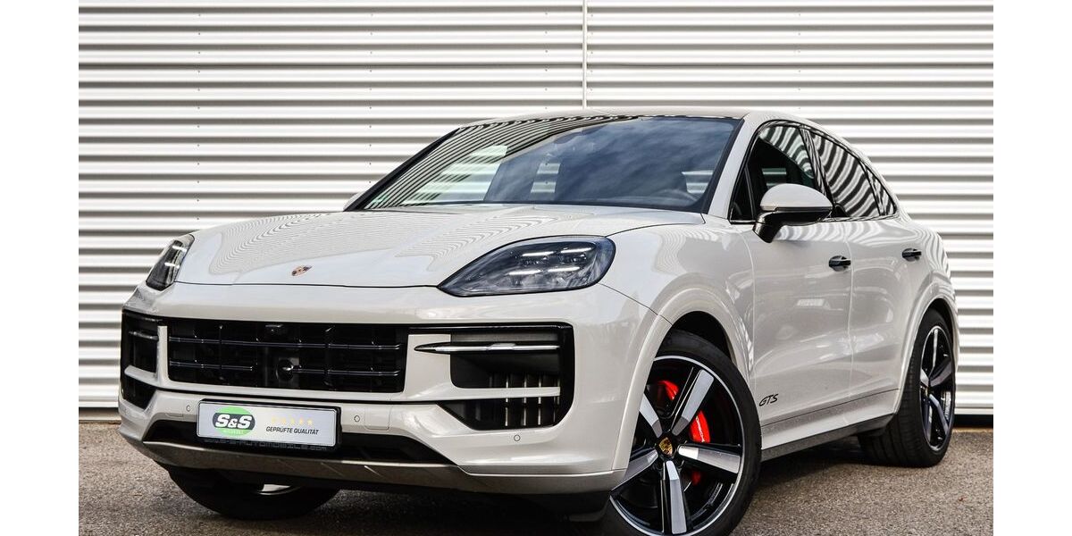 Porsche Cayenne 34.499 km 131.000 € Weinstadt 71384