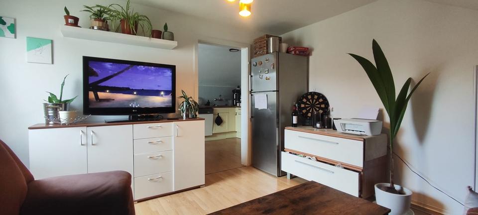 Dachgeschoßwohnung Nürtingen - 2 Zimmer, 65 m&sup2;, 800&euro; | Angebot:26409980
