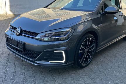 VW Golf 93.000 km 16.350 &euro; Gerlingen 70839