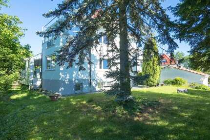 Haus Stuttgart Degerloch - 6 Zimmer, 250 m&sup2;, 3.650&euro; | Angebot:26801629