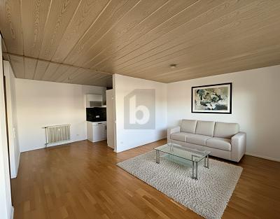 VERSTECKTE PERLE IN RUHIGER LAGE 2.5 zimmer