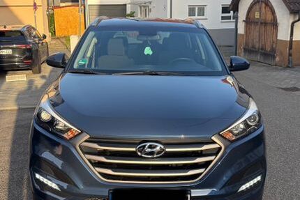 Hyundai TUCSON 97.000 km 13.500 € Korb 71404