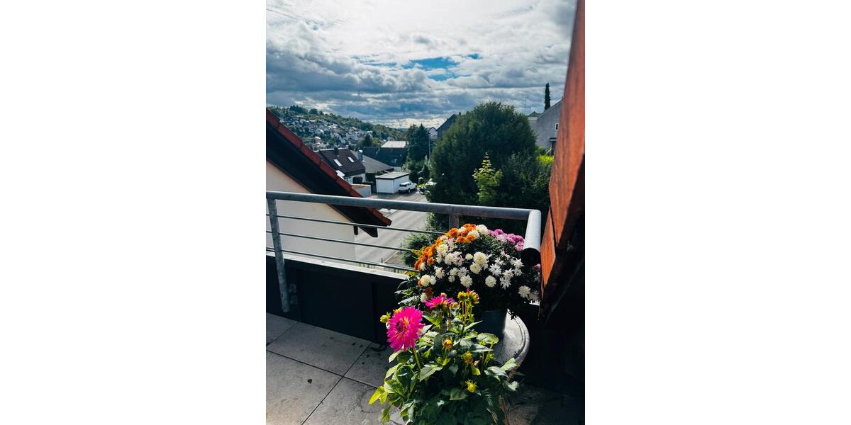 Dachgeschoßwohnung Esslingen am Neckar Hegensberg - 3 Zimmer, 72 m&sup2;, 1.154&euro; | Angebot:26276899