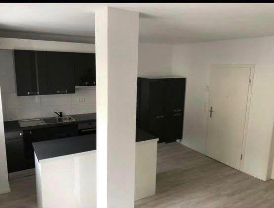Erdgeschoßwohnung Stuttgart Luginsland - 2.5 Zimmer, 57 m&sup2;, 1.050&euro; | Angebot:26291512