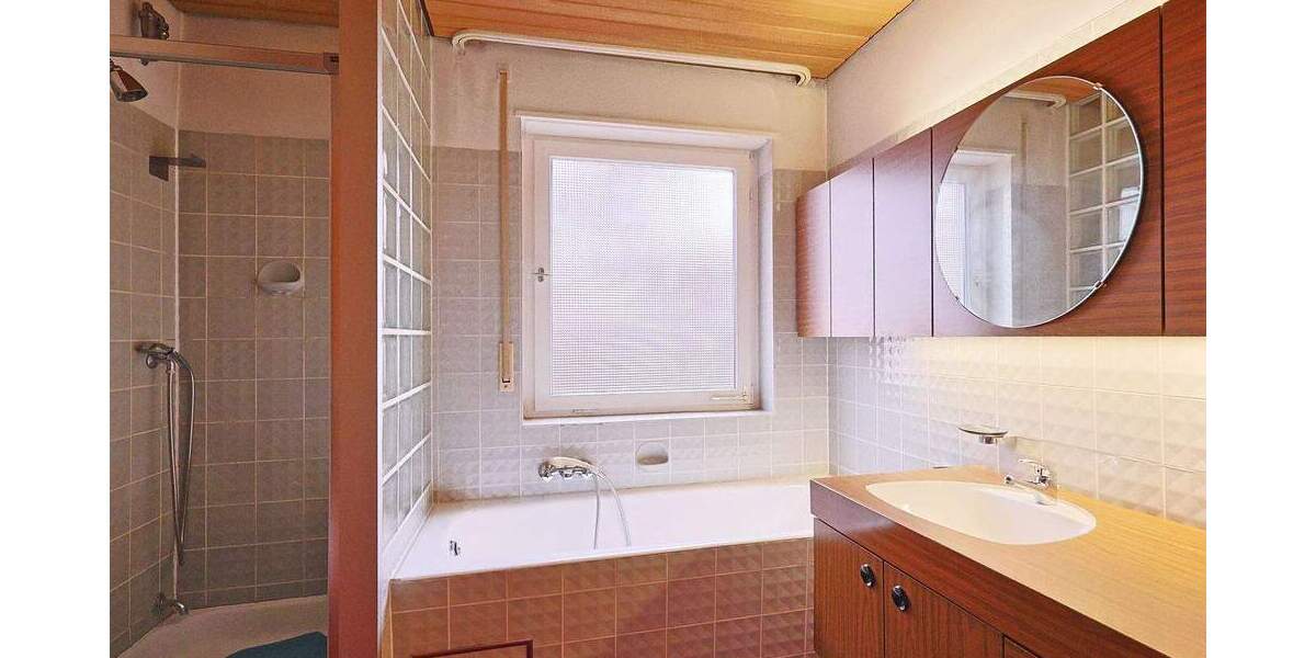 Mehrfamilienhaus, Wohnhaus Sindelfingen-Maichingen Maichingen - 7 Zimmer, 284 m&sup2;, 915.000&euro; | Angebot:24607846