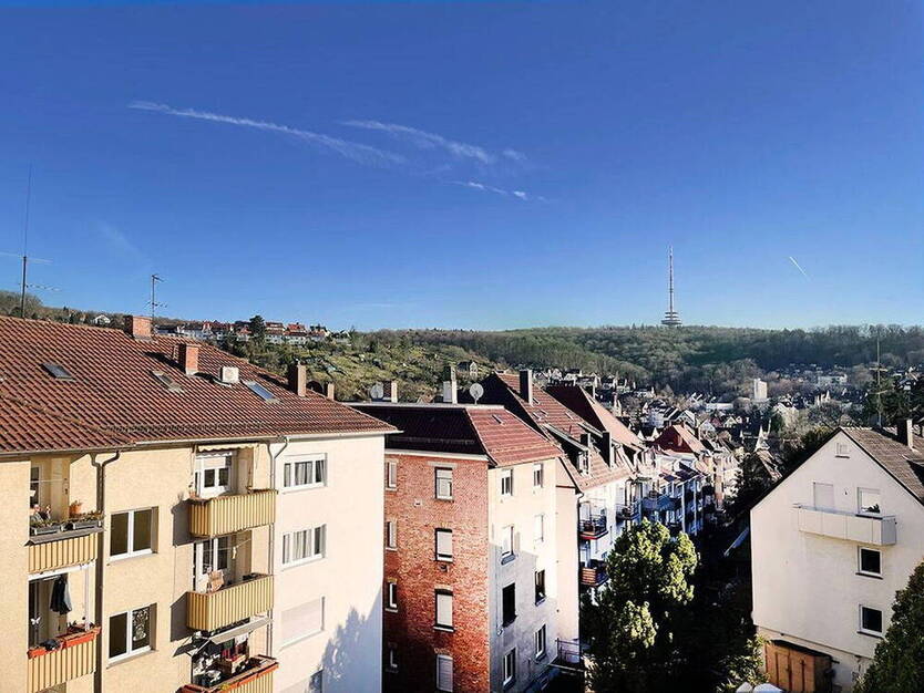 Aussichtsreiche Perspektiven - MFH mit 4 freien Wohneinheiten plus ausbaufähiges DG