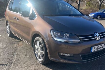 VW Sharan 267.995 km 9.000 &euro; Stuttgart 70329