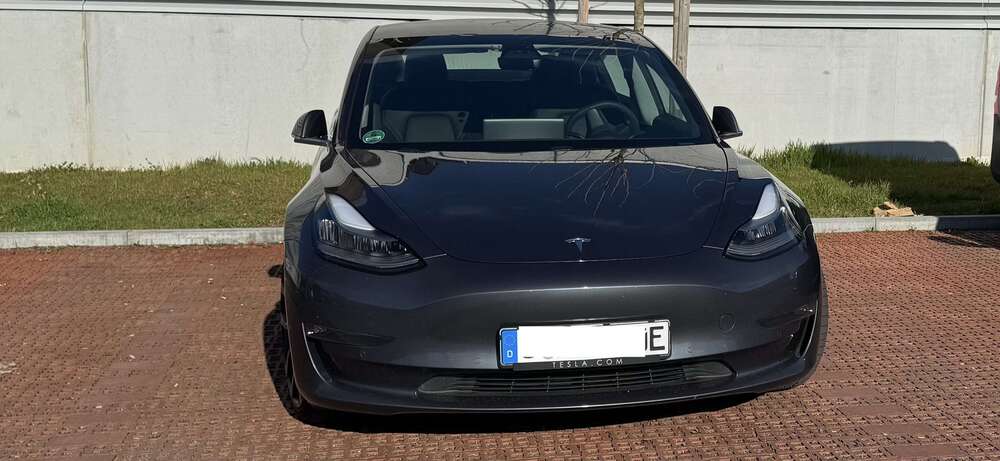 Tesla Model 3 135.000 km 20.500 &euro; Stuttgart 70195