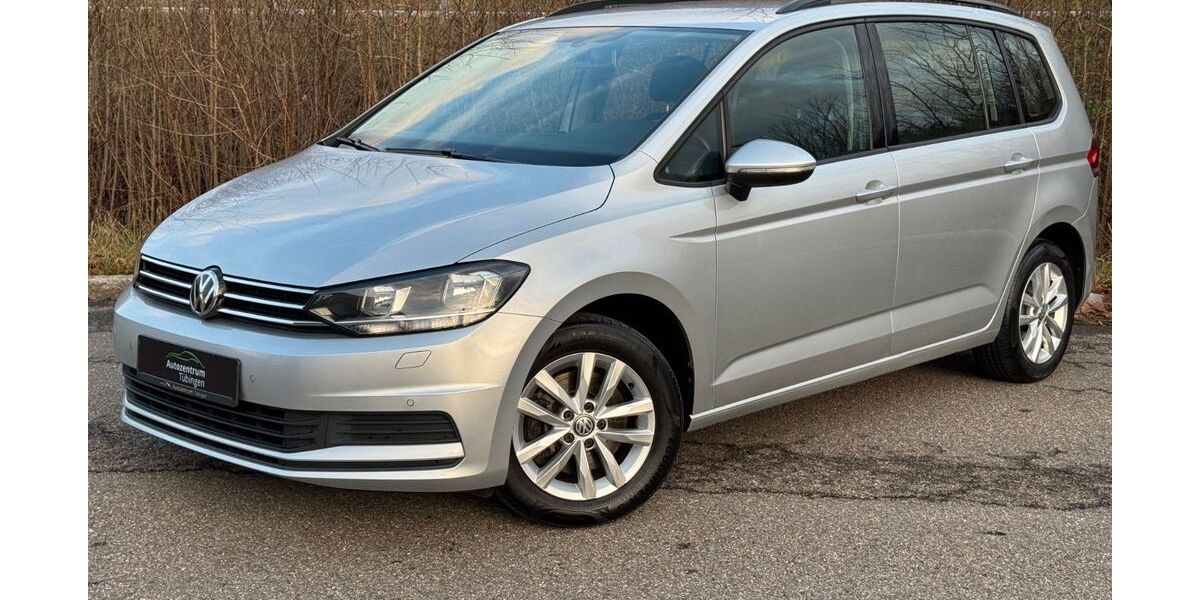 VW Touran 160.000 km 17.990 € Tübingen 72072
