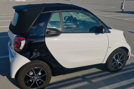 Smart ForTwo 13.500 km 14.600 € Stuttgart 70435
