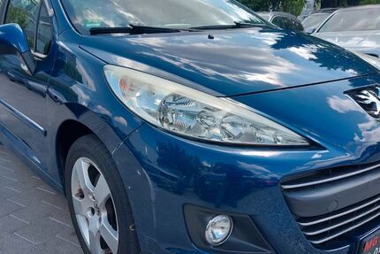 Peugeot 207 81.517 km 3.999 &euro; Fellbach 70736