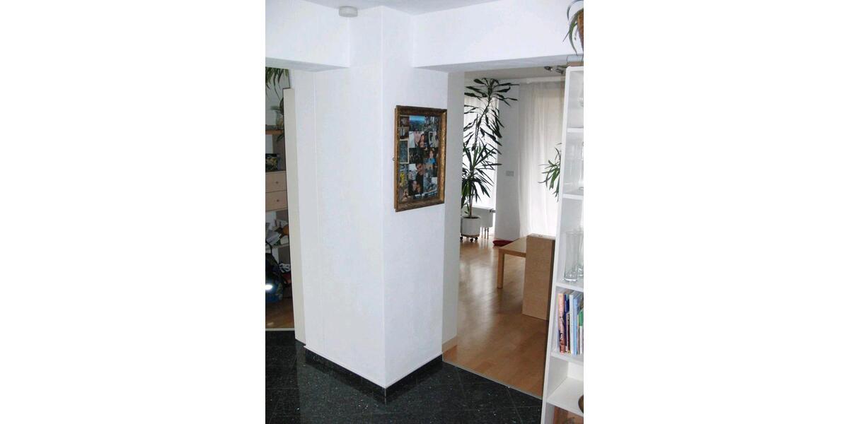 Hochparterre Stuttgart Degerloch - 3 Zimmer, 70 m&sup2;, 1.350&euro; | Angebot:26316447
