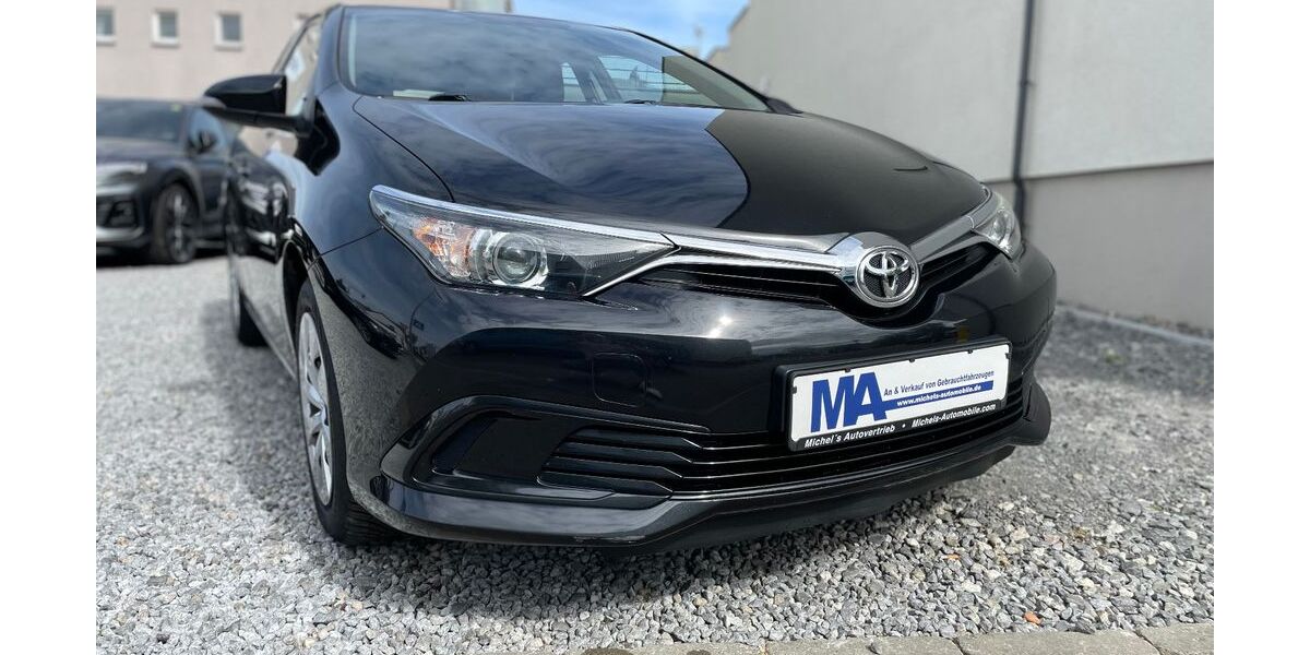 Toyota Auris 76.100 km 9.800 &euro; Markgroningen 71706