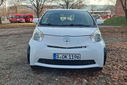 Toyota IQ 178.000 km 3.650 &euro; stuttgart 70469
