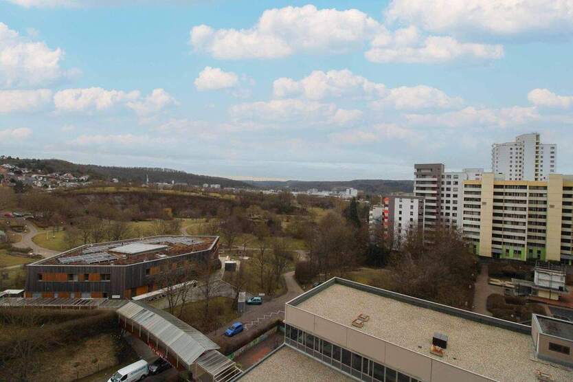 Zentral gelegen: 4-Zi.-ETW mit Garagenstellplatz in urbaner Lage von Leonberg 4 zimmer