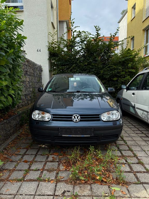 VW Golf 272.000 km 1.000 € Ludwigsburg 71636