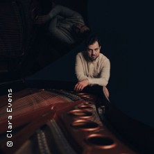 Burak Çebi - Eine Hommage an Ludovico Einaudi 22.10.2026 Kultur- und Kongresszentrum Liederhalle Stuttgart