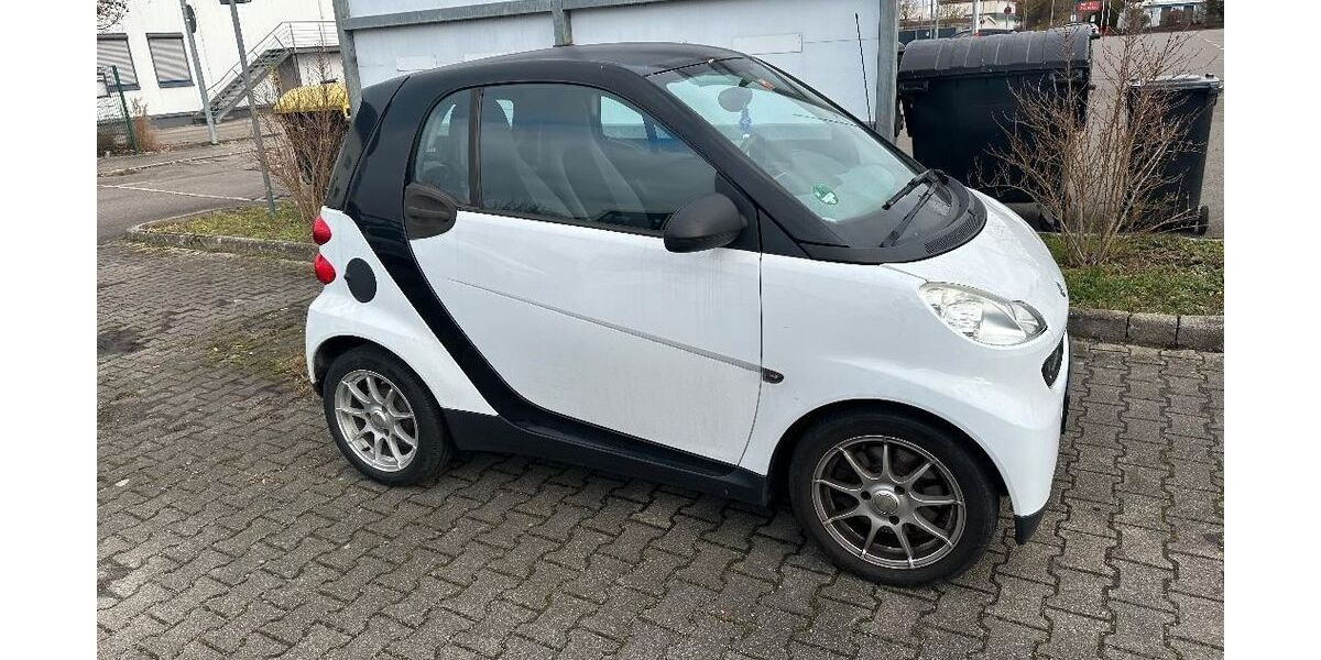Smart ForTwo 106.000 km 5.100 &euro; Stuttgart 70327