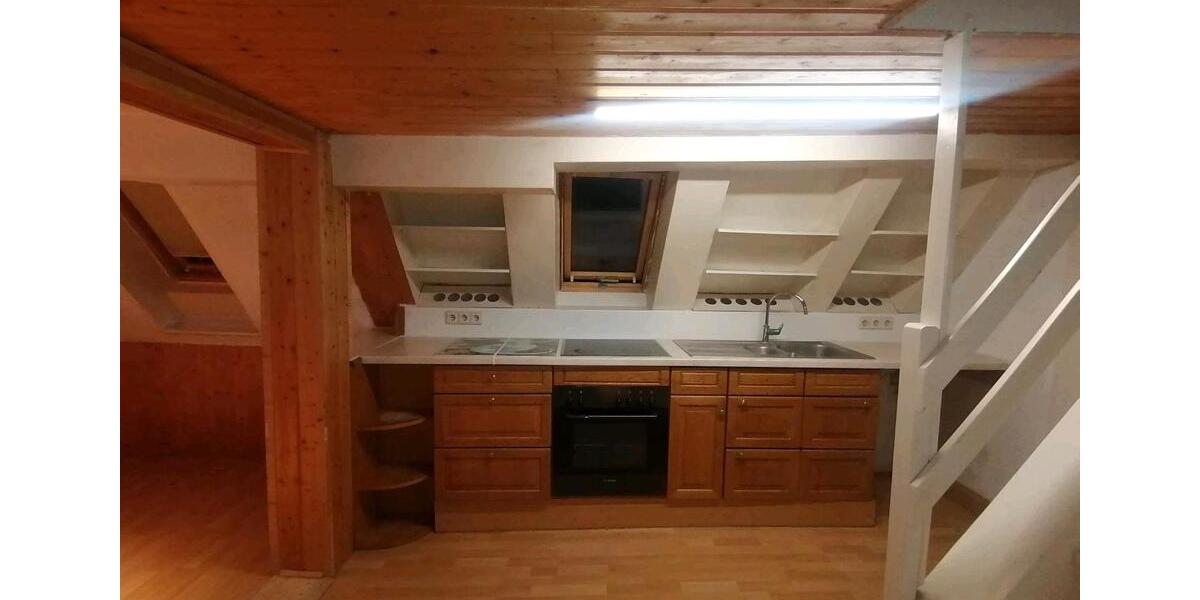 Doppelhaushälfte Nürtingen - 13 Zimmer, 210 m&sup2;, 430.000&euro; | Angebot:27029519