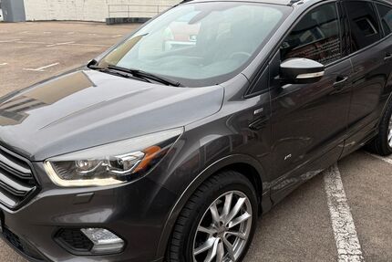 Ford Kuga 113.000 km 16.490 &euro; Münchingen 70825