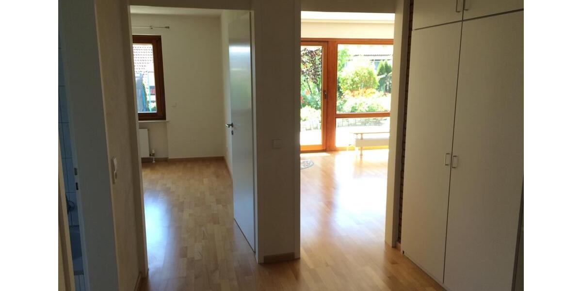 Erdgeschoßwohnung Esslingen am Neckar Brühl - 3 Zimmer, 103 m&sup2;, 1.200&euro; | Angebot:25048736