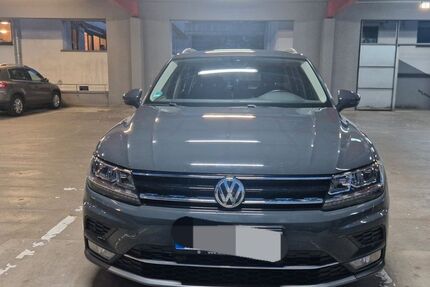 VW Tiguan 99.000 km 19.999 &euro; Bietigheim-Bissingen 74321